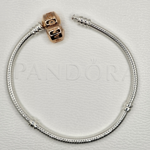 ⭐️ Authentic Pandora ROSE BARREL BRACELET - Picture 2 of 5